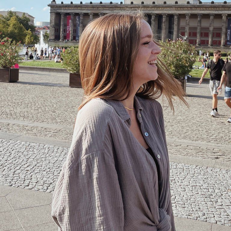 Jessica Haag, Trainee im Social-Media-Management bei Castenow.